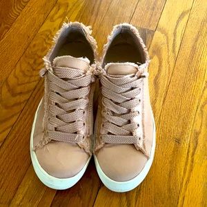 Steve Madden sneakers